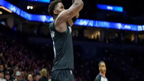 世俱杯强制要求参赛队展示赛事徽标，禁止使用袖标广告